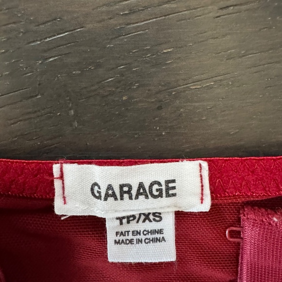 Red top - Picture 2 of 3